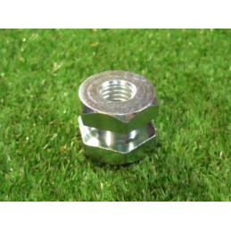 Nut of the clamp mounting the Schuma feeder