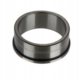 Massey Ferguson front axle bush 182850m1