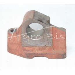 Ursus C 360 pump drive bracket