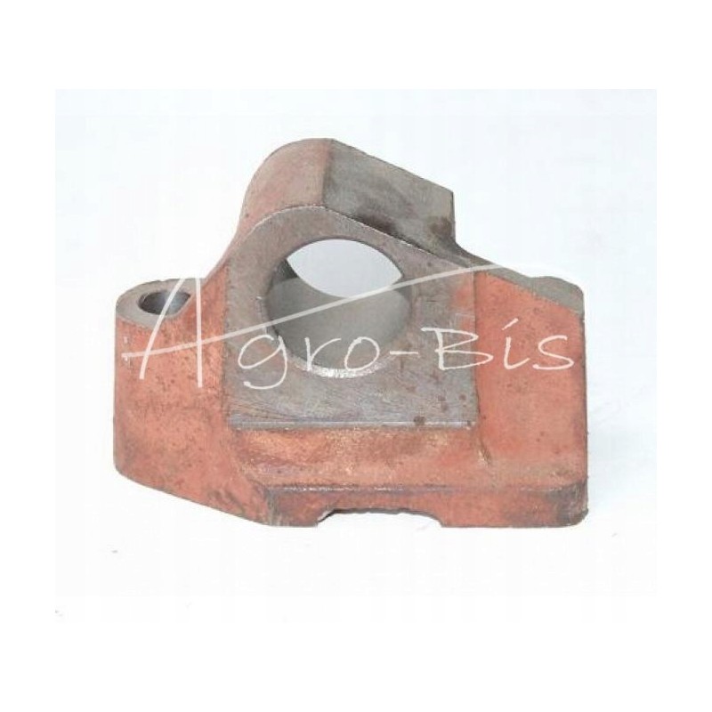 Ursus C 360 pump drive bracket