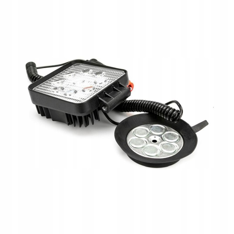 Square LED work lamp with a magnet