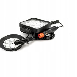 Square LED work lamp with a magnet