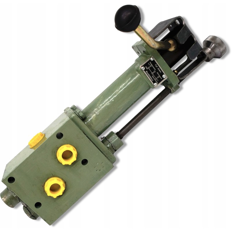 Distributor under the lift seat c330 c328