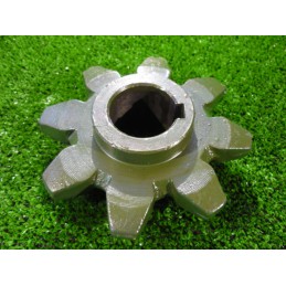 Claas 610199 gear wheel for inclined feeder