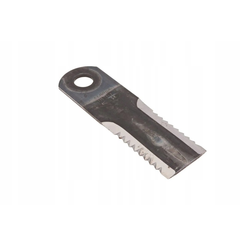 755784 0 movable, serrated shredder blade
