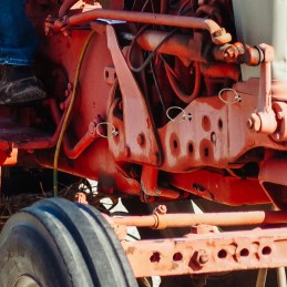 Assortment set of mower trucks with pulley