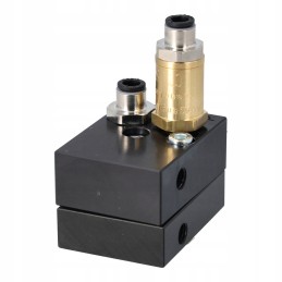 Set of connection flanges for park joysticks