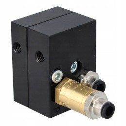 Set of connection flanges for park joysticks