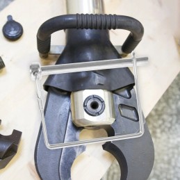 Hooks for heavy loads, trailer gate pin shaft lock