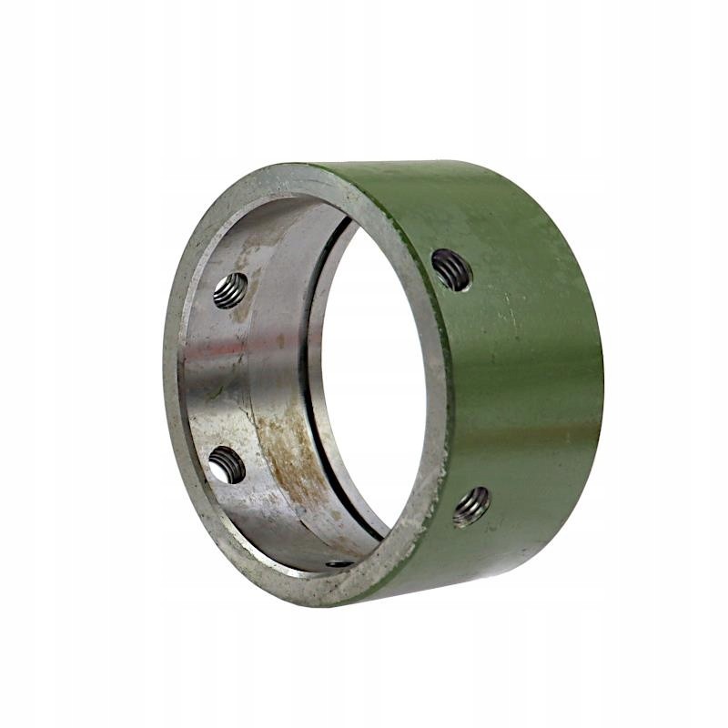 Anna coupled the ring with the agricultural potato hopper