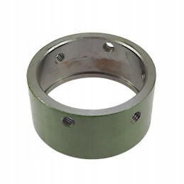 Anna coupled the ring with the agricultural potato hopper