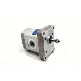 Hydraulic gear pump 4 bolt flange