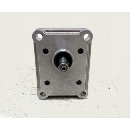 Hydraulic gear pump 4 bolt flange