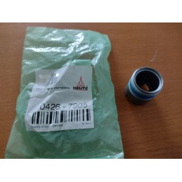 Deutz 1015 injector guide sleeve 04267905