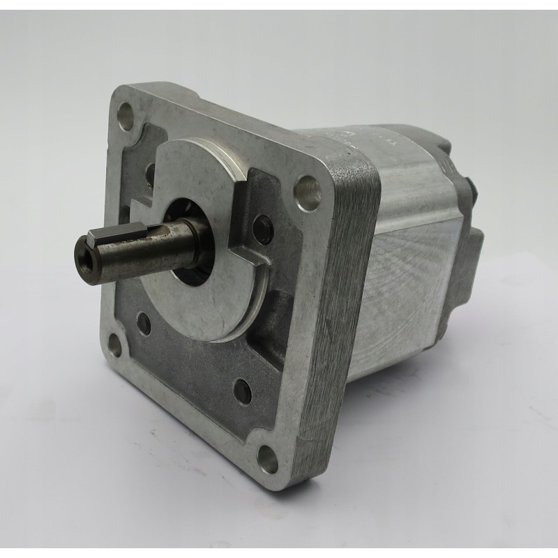 Hydraulic motor um 1mr 022c