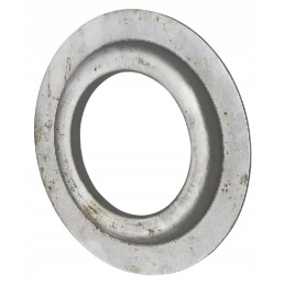 The metal collar of the shaker fits the bison