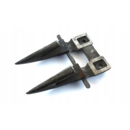 Double-finger bayonet made of a Warynian bison steel