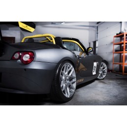 JR Wheels JR18 17x8 ET35 5H BLANK Gloss Black Mach