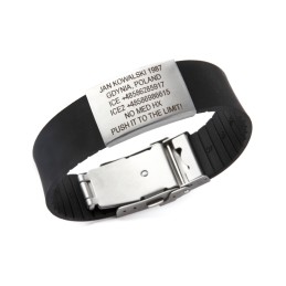 Rescue bracelet with an engraved dog tag