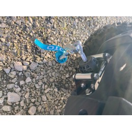 The bumper is screwed onto the winch line