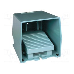 1 pcs x SCHNEIDER ELECTRIC - XPEM310 - Switch: foot, Stabl.pos: 1, SPST-NO + SPST-NC, 3A/240VAC, IP66