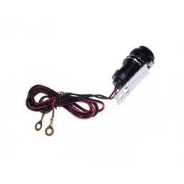 USB x 1 cigarette lighter socket, volt display