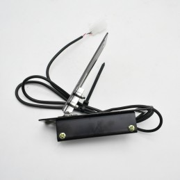 Electric engine accelerator pedal with potentiometer