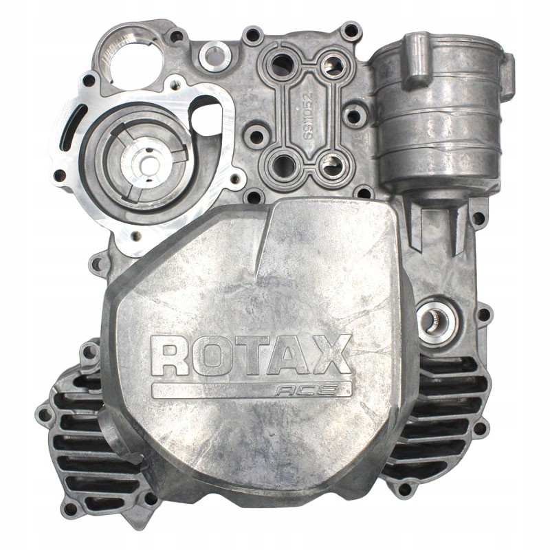 Can am maverick x3 2017 alternator housing 420911055