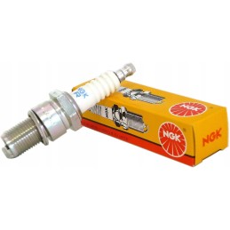 Spark plugs ngk 7822 bpr6es ngk white