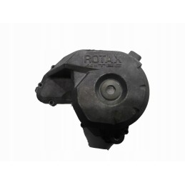 The cover is covered with a left cap for Can Am 650 800 1000