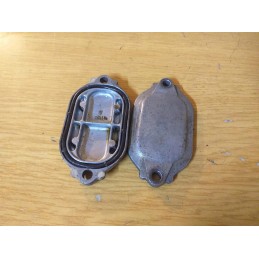 The cap covers the head of the Kawasaki KFX 700