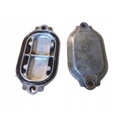 The cap covers the head of the Kawasaki KFX 700