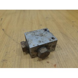 Polaris scrambler 500 brake distributor