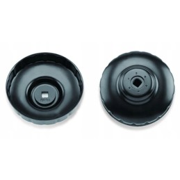 Oil filter wrench with drive socket