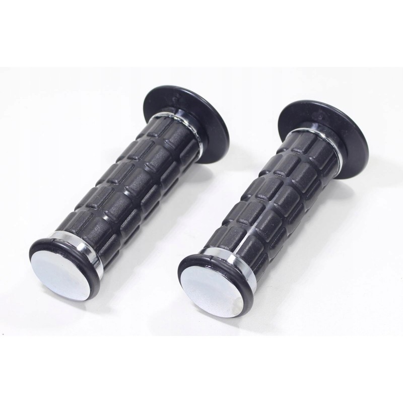 Quad steering wheel shifter with bands and chrome cap