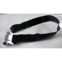 Trailer tensioning belt with hook