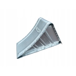 Metal wheel chock with a large aluminum handle