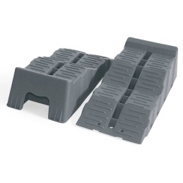 Camping bag for leveling pads