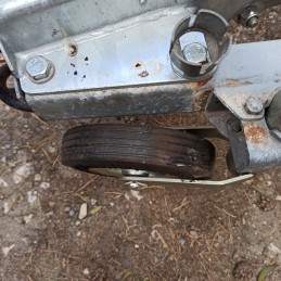 Winterhoff maneuvering support wheel support wheel