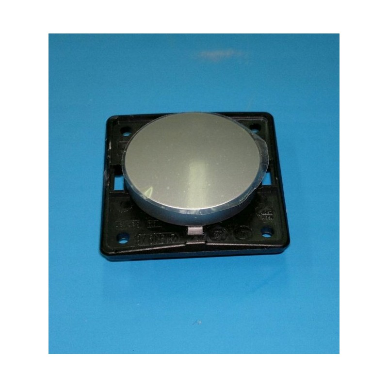 Light switch button in the shaft