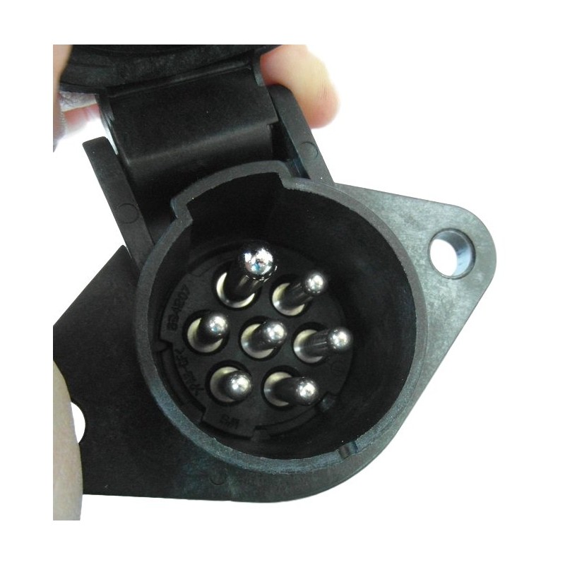 Trailer socket 7 pins 24n 24v European type