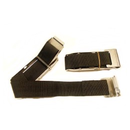 A belt with a buckle for tensioning the tarpaulin, curtains and truck curtains