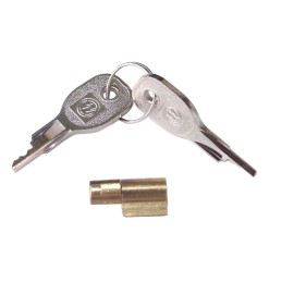 Locking protection of the tow truck trailer hitch