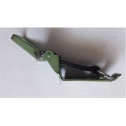 Attachment of the broom shovel and bus handle holder