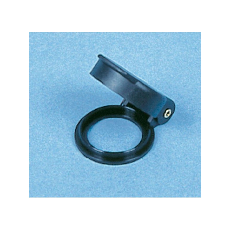 Covering the cigarette lighter plug