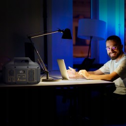 680wh river 2 portable mobile power station