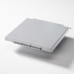 The CEE socket flap covers the 230v white socket