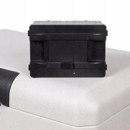 Portable refrigerator with yeticool et18 compressor