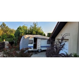 Cover for a caravan 550 575 cm English