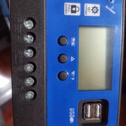 Proprietary solar controller 40a LCD 12 24v